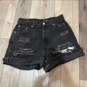 Levi’s black denim shorts 28 W